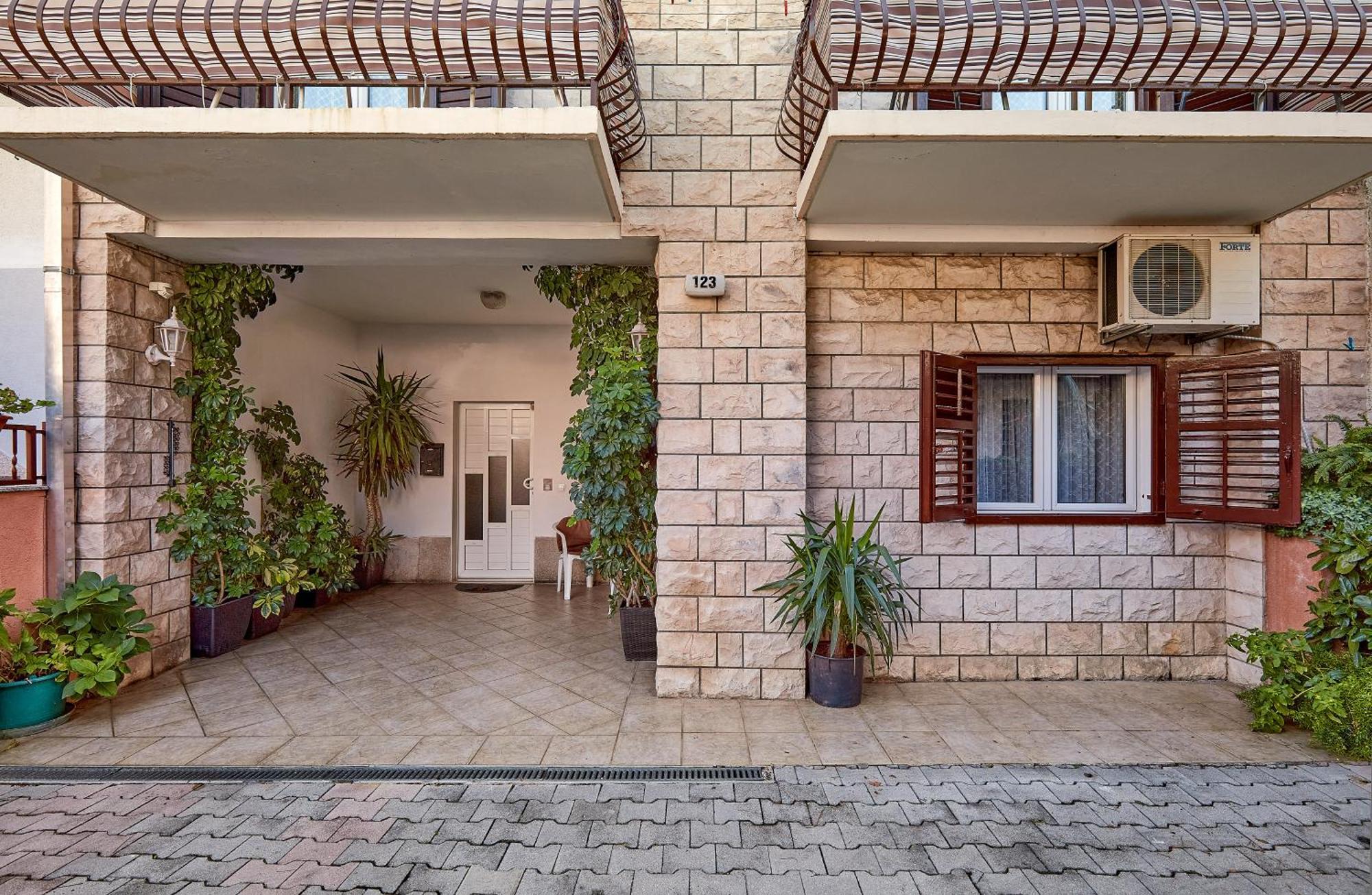 Apartments Ljubica Makarska Ngoại thất bức ảnh
