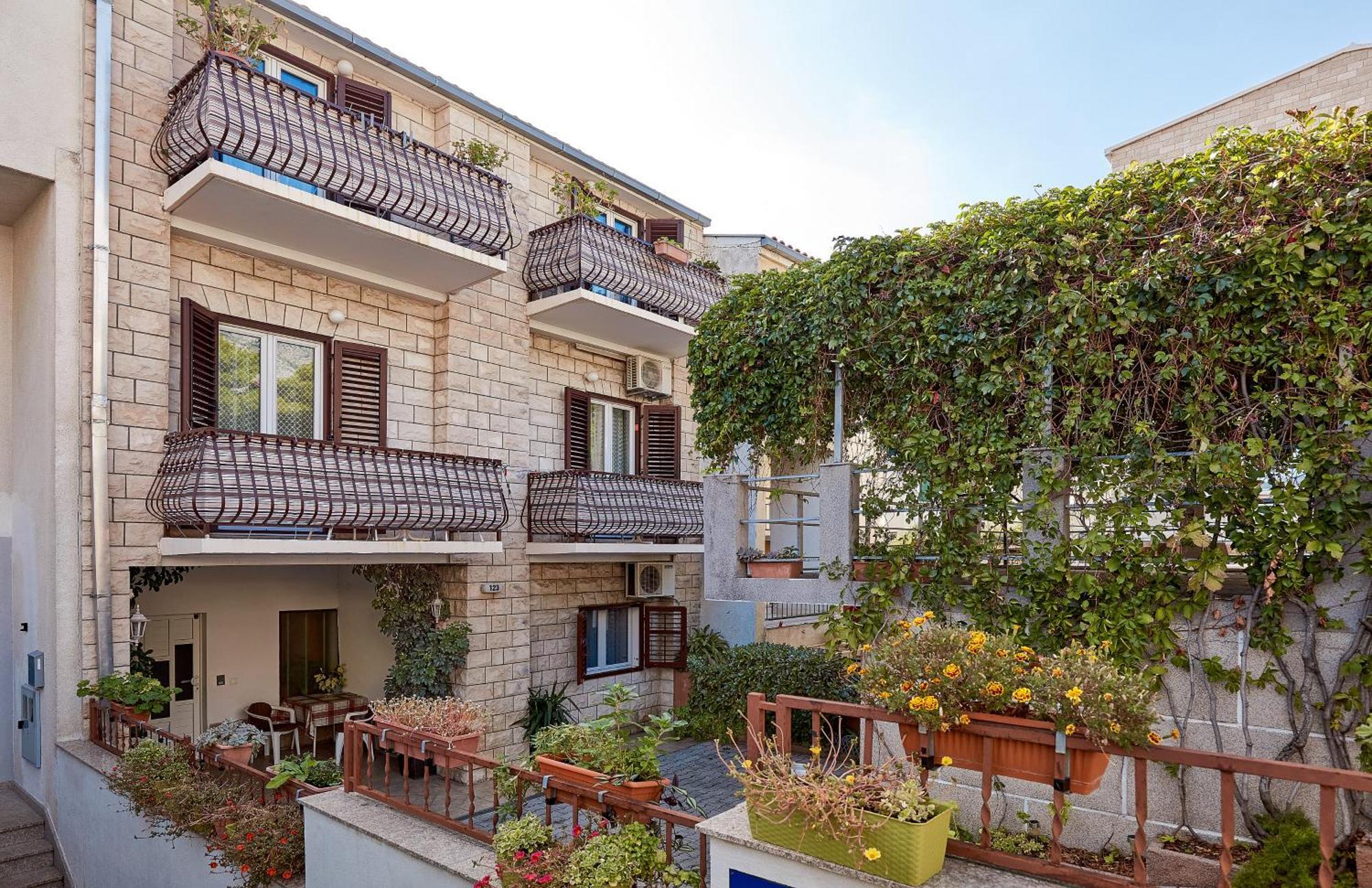 Apartments Ljubica Makarska Ngoại thất bức ảnh