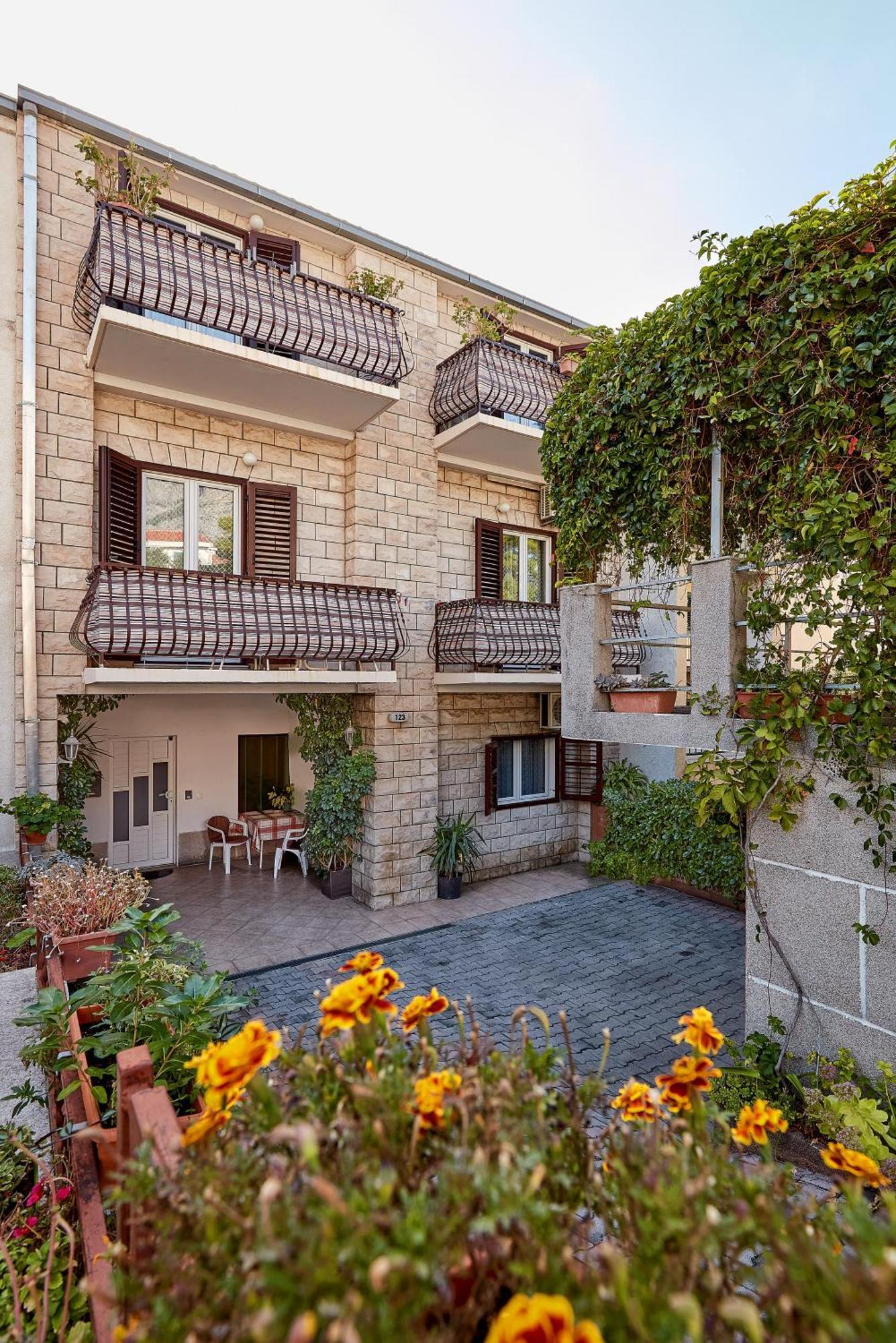 Apartments Ljubica Makarska Ngoại thất bức ảnh