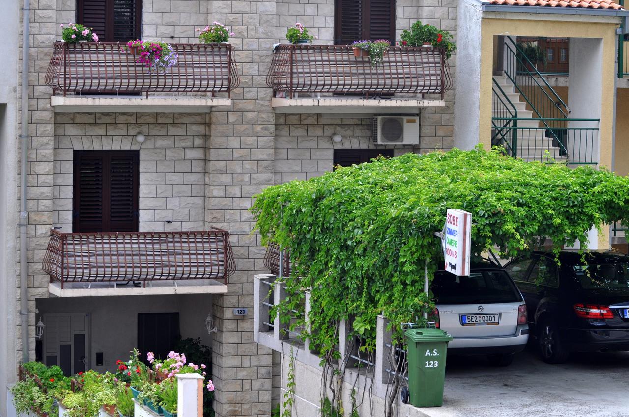 Apartments Ljubica Makarska Ngoại thất bức ảnh